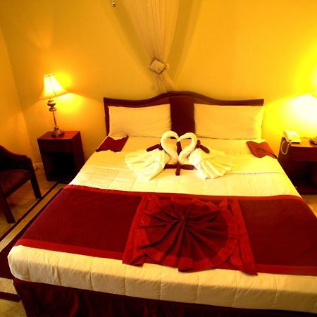 Executive Airport Hotel Entebbe Exterior foto
