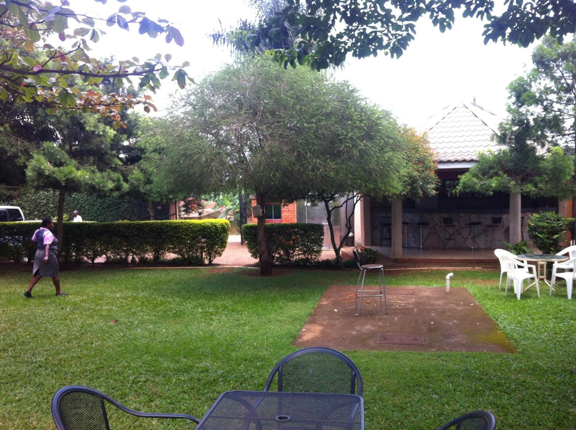 Executive Airport Hotel Entebbe Exterior foto