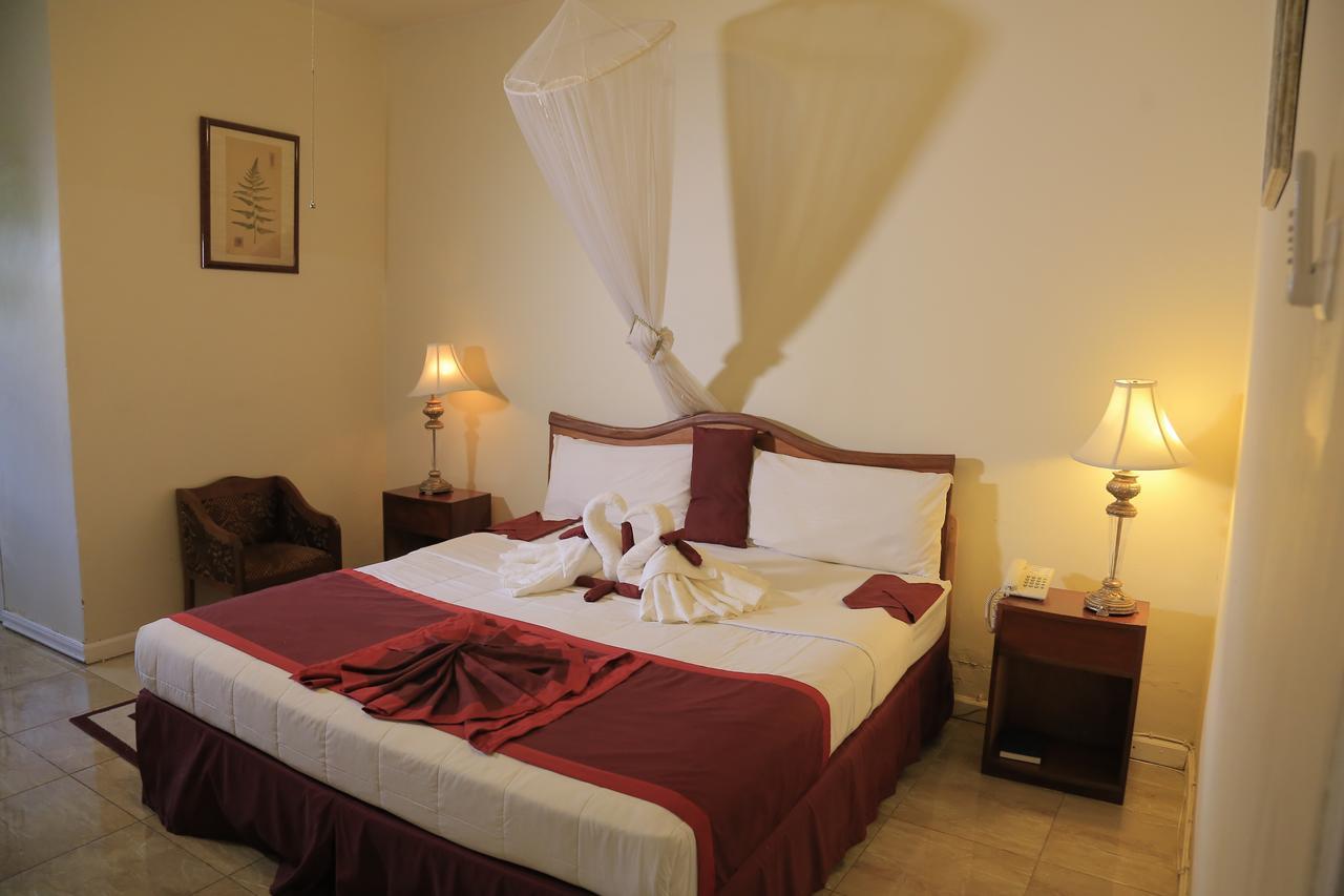 Executive Airport Hotel Entebbe Exterior foto