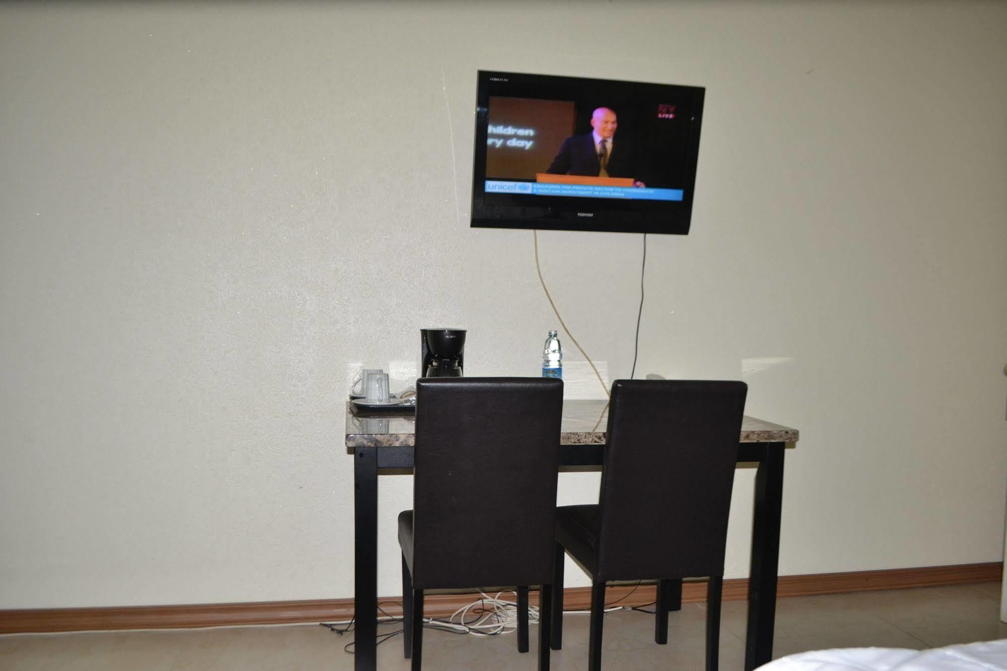 Executive Airport Hotel Entebbe Exterior foto