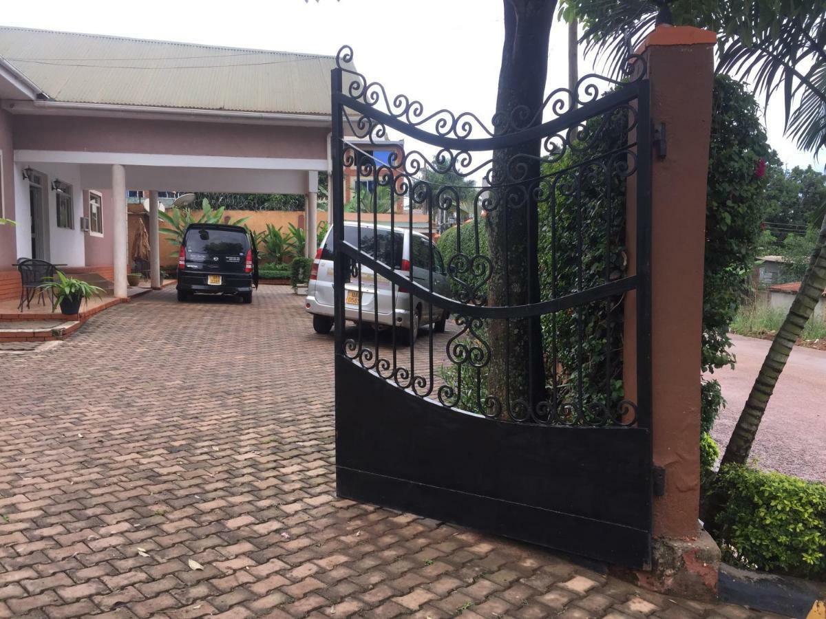 Executive Airport Hotel Entebbe Exterior foto